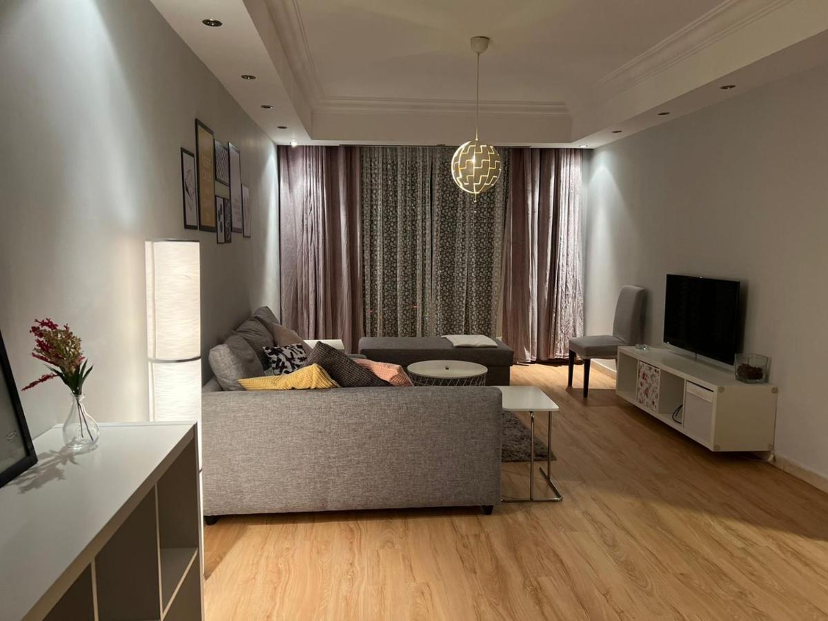 Ronza Elegant Apartment Аман Екстериор снимка