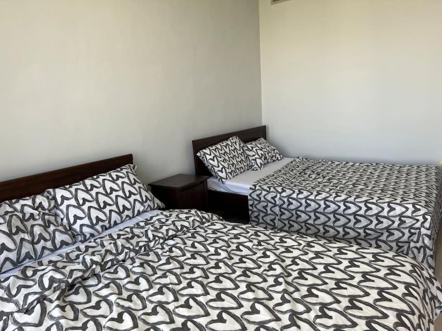 Ronza Elegant Apartment Аман Екстериор снимка